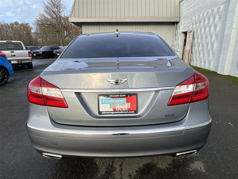 Used 2014 Hyundai Genesis 3.8 image 5