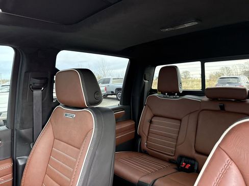 Certified 2025 GMC Sierra 2500 Denali Ultimate w/ Max Trailering Package image 10