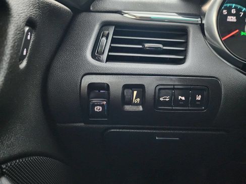 Used 2014 Chevrolet Impala LTZ image 29