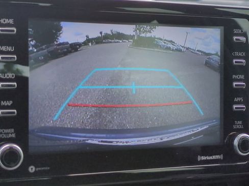 Used 2021 Toyota Corolla LE FWD image 19