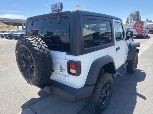 Used 2022 Jeep Wrangler Sport AWD/4WD image 6