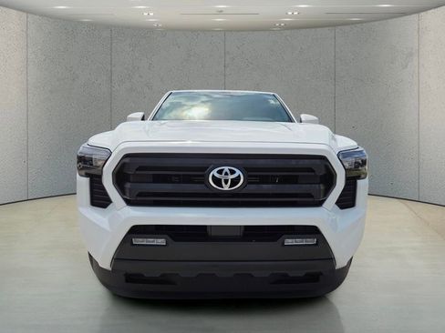 Used 2024 Toyota Tacoma SR5 RWD image 8