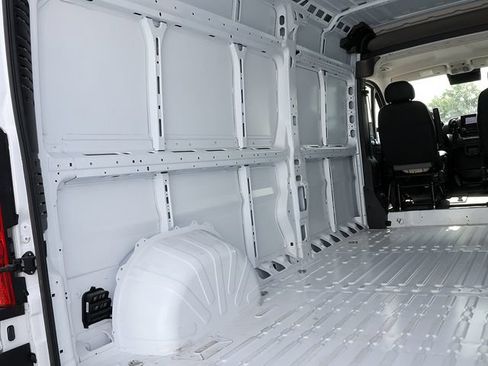 Used 2026 RAM ProMaster 2500 w/ Convenience Group FWD image 22