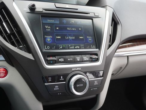 Used 2017 Acura MDX w/ Technology Package FWD image 19
