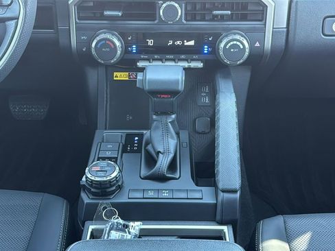 Certified 2026 Toyota 4Runner TRD Off-Road Premium AWD/4WD image 25