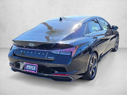 Used 2021 Hyundai Elantra Limited image 5