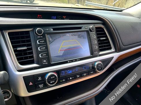 Used 2019 Toyota Highlander Limited AWD/4WD image 15
