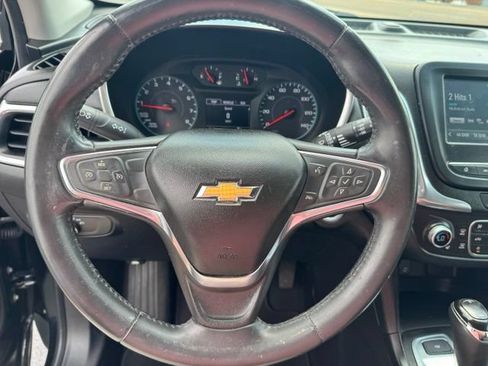 Used 2018 Chevrolet Equinox LT FWD image 14