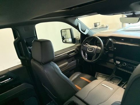 Used 2025 GMC Sierra 2500 AT4 w/ AT4 Premium Plus Package AWD/4WD image 34