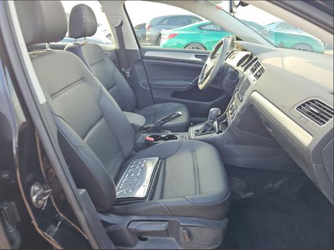 Used 2016 Volkswagen Golf Limited Edition FWD image 13