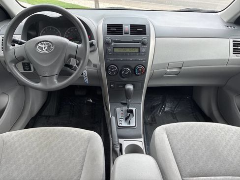 Used 2009 Toyota Corolla LE FWD image 9
