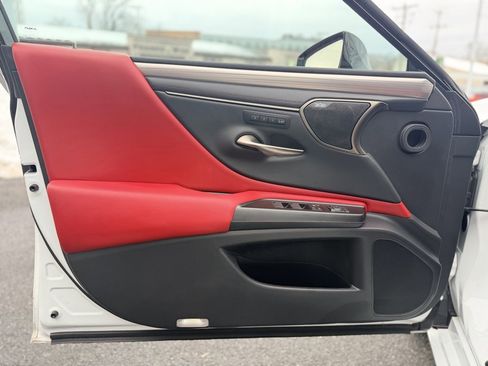 Used 2019 Lexus ES 350 F Sport image 13