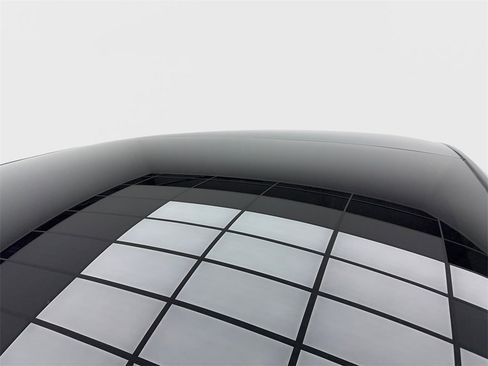 Used 2023 Tesla Model 3 Standard Range image 13