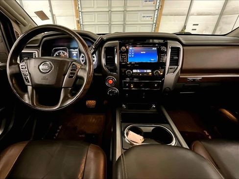 Used 2016 Nissan Titan Platinum Reserve AWD/4WD image 14