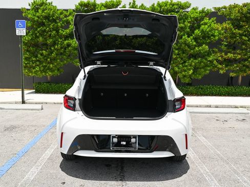 Used 2023 Toyota Corolla SE FWD image 7
