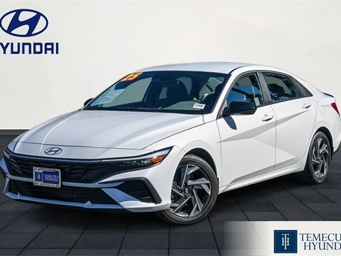 Certified 2025 Hyundai Elantra Sport image 1