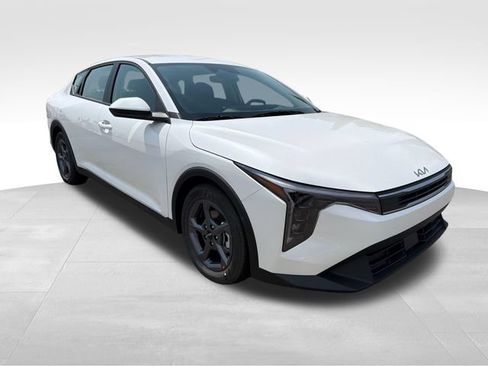 New 2026 Kia K4 FWD image 1