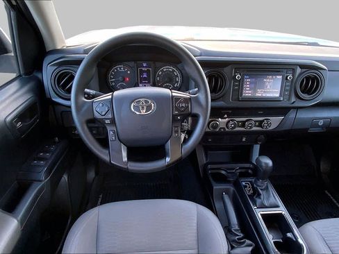 Used 2019 Toyota Tacoma SR AWD/4WD image 6