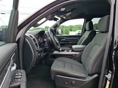 Used 2022 RAM 1500 Big Horn AWD/4WD image 14