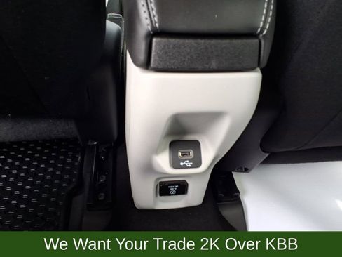 Used 2022 Jeep Renegade Latitude w/ Convenience Group AWD/4WD image 15