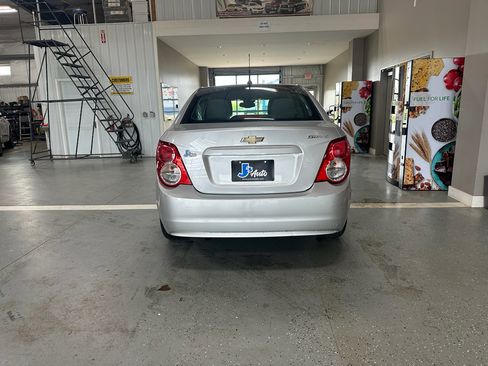 Used 2012 Chevrolet Sonic LS image 6