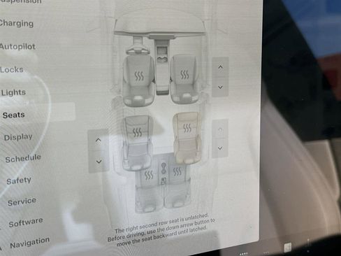 Used 2022 Tesla Model X image 29