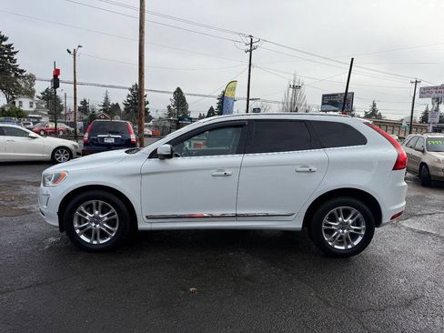 Used 2015 Volvo XC60 T5 Premier image 6