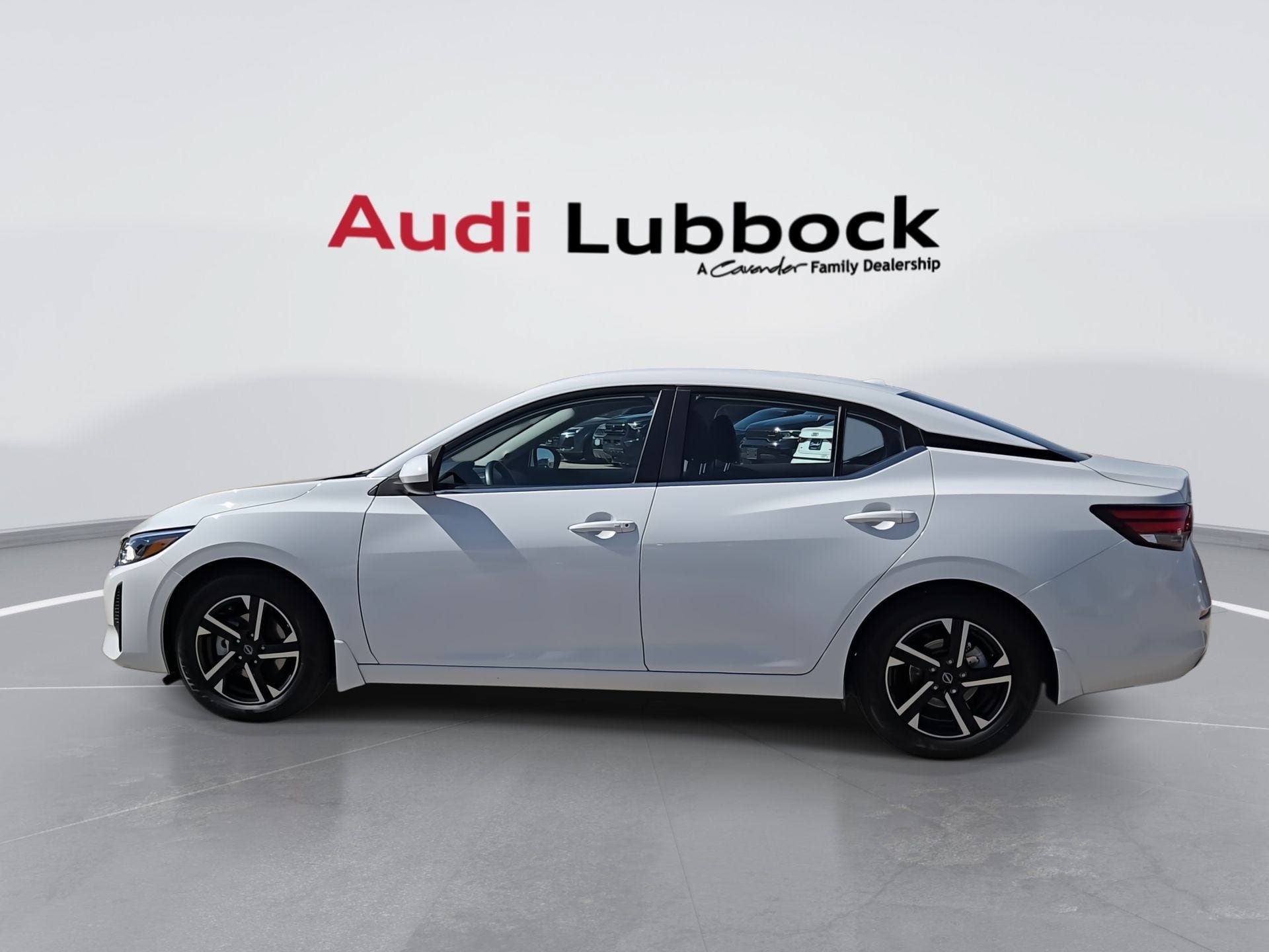 Used 2025 Nissan Sentra SV FWD image 6