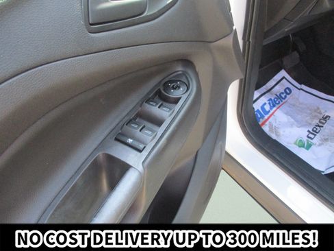 Used 2016 Ford Escape S FWD image 18