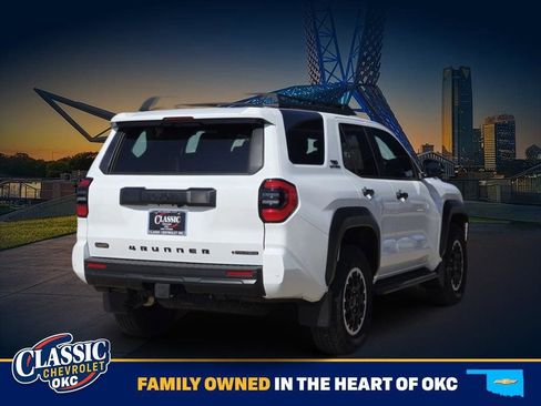 Used 2025 Toyota 4Runner TRD Off-Road AWD/4WD image 7