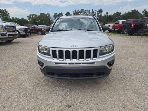 Used 2011 Jeep Compass 2WD image 13