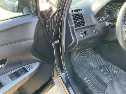 Used 2013 Toyota Venza LE image 14