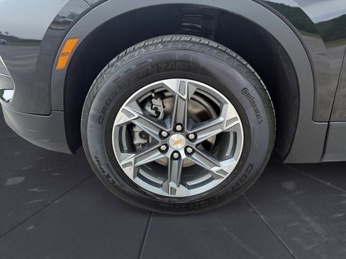 Used 2025 Chevrolet Blazer LT AWD/4WD image 14