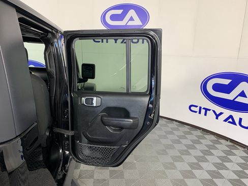 Used 2020 Jeep Gladiator Sport w/ Quick Order Package 24S AWD/4WD image 36