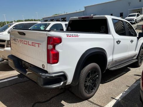 Used 2024 Chevrolet Silverado 1500 Custom Trail Boss AWD/4WD image 6