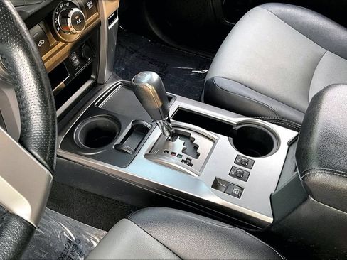 Used 2017 Toyota 4Runner SR5 Premium RWD image 13
