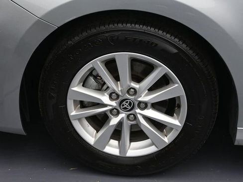 Used 2025 Toyota Camry LE FWD image 7