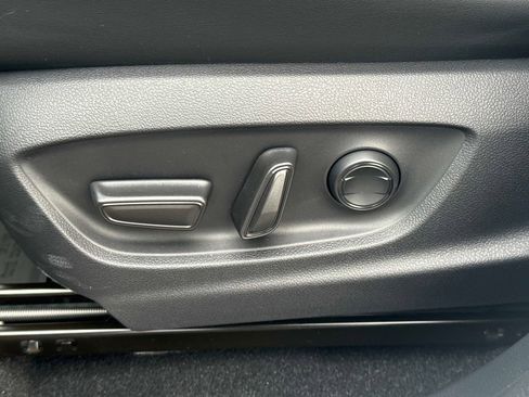 Used 2026 Toyota Crown Platinum image 23