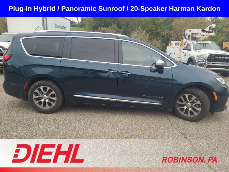 Used 2022 Chrysler Pacifica Pinnacle FWD image 6