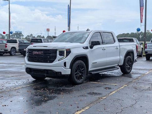 Used 2023 GMC Sierra 1500 Elevation AWD/4WD image 7