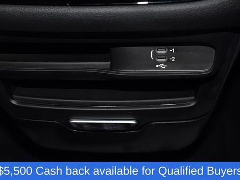 New 2026 Chrysler Pacifica Select AWD/4WD image 23