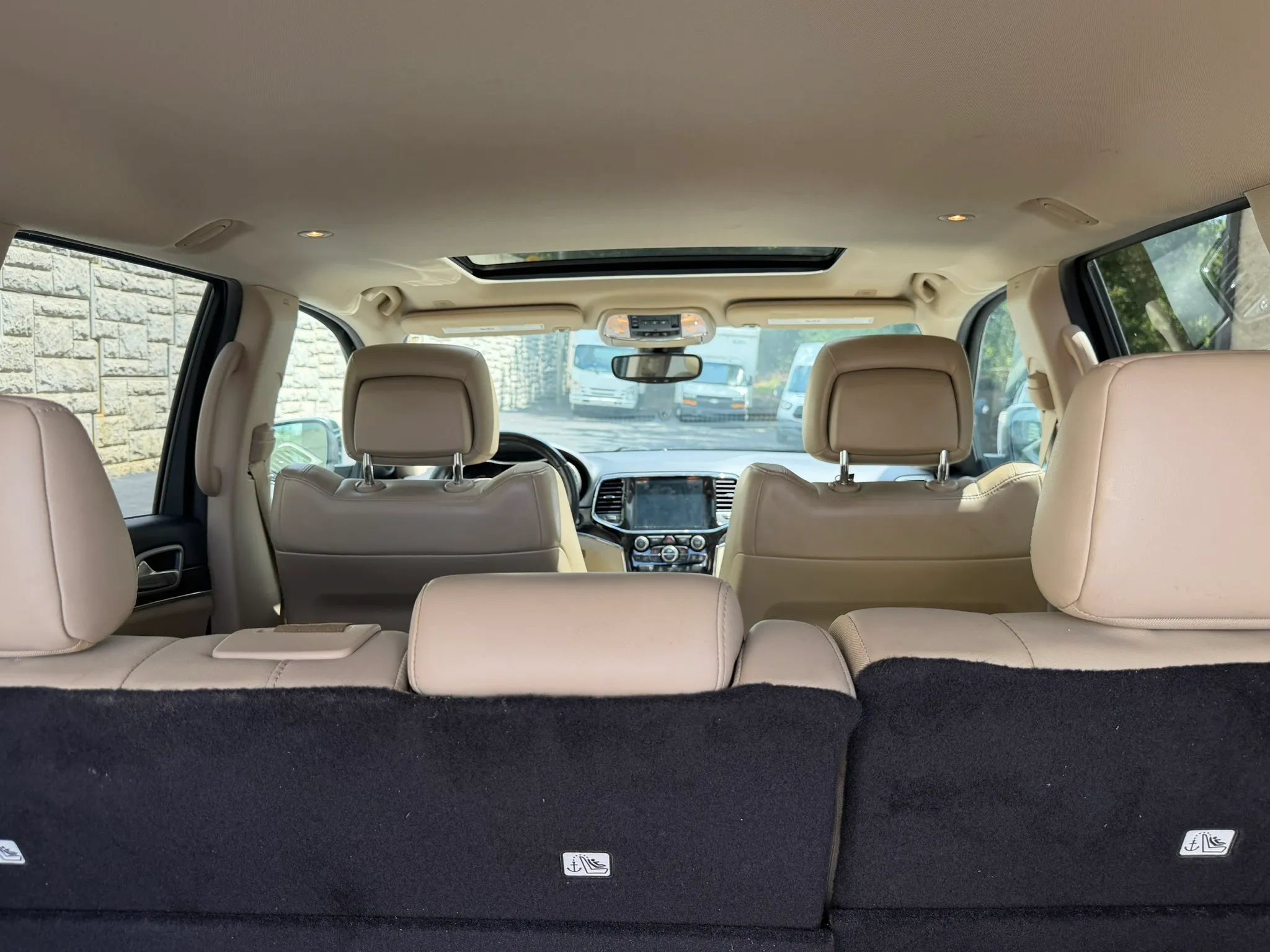 Used 2019 Jeep Grand Cherokee Limited AWD/4WD image 36
