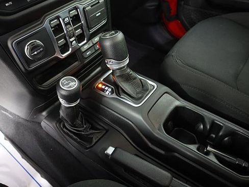 Used 2021 Jeep Wrangler Unlimited Sport image 36