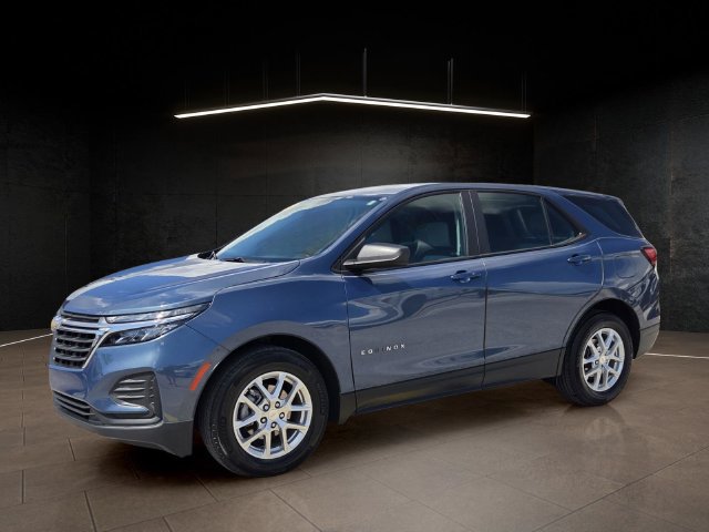 Used 2024 Chevrolet Equinox LS FWD image 3