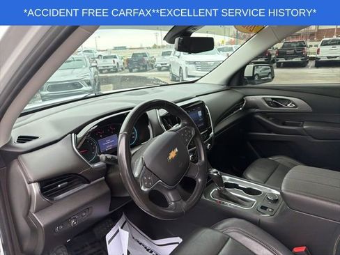 Used 2020 Chevrolet Traverse LT w/ LT Premium Package image 17