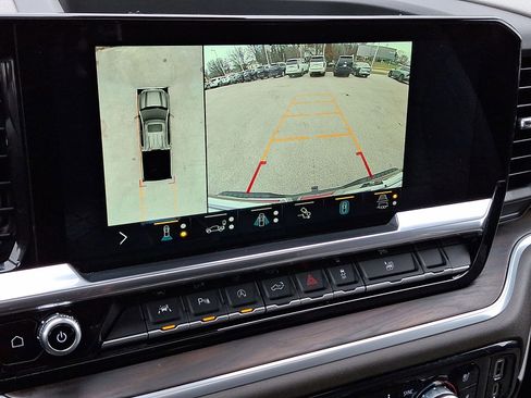 Certified 2022 GMC Sierra 1500 SLT w/ SLT Premium Plus Package image 15