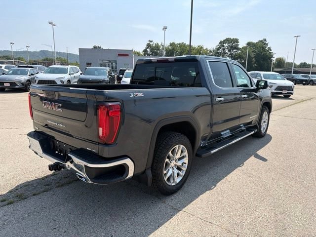 Used 2022 GMC Sierra 1500 SLT w/ SLT Premium Package AWD/4WD image 5