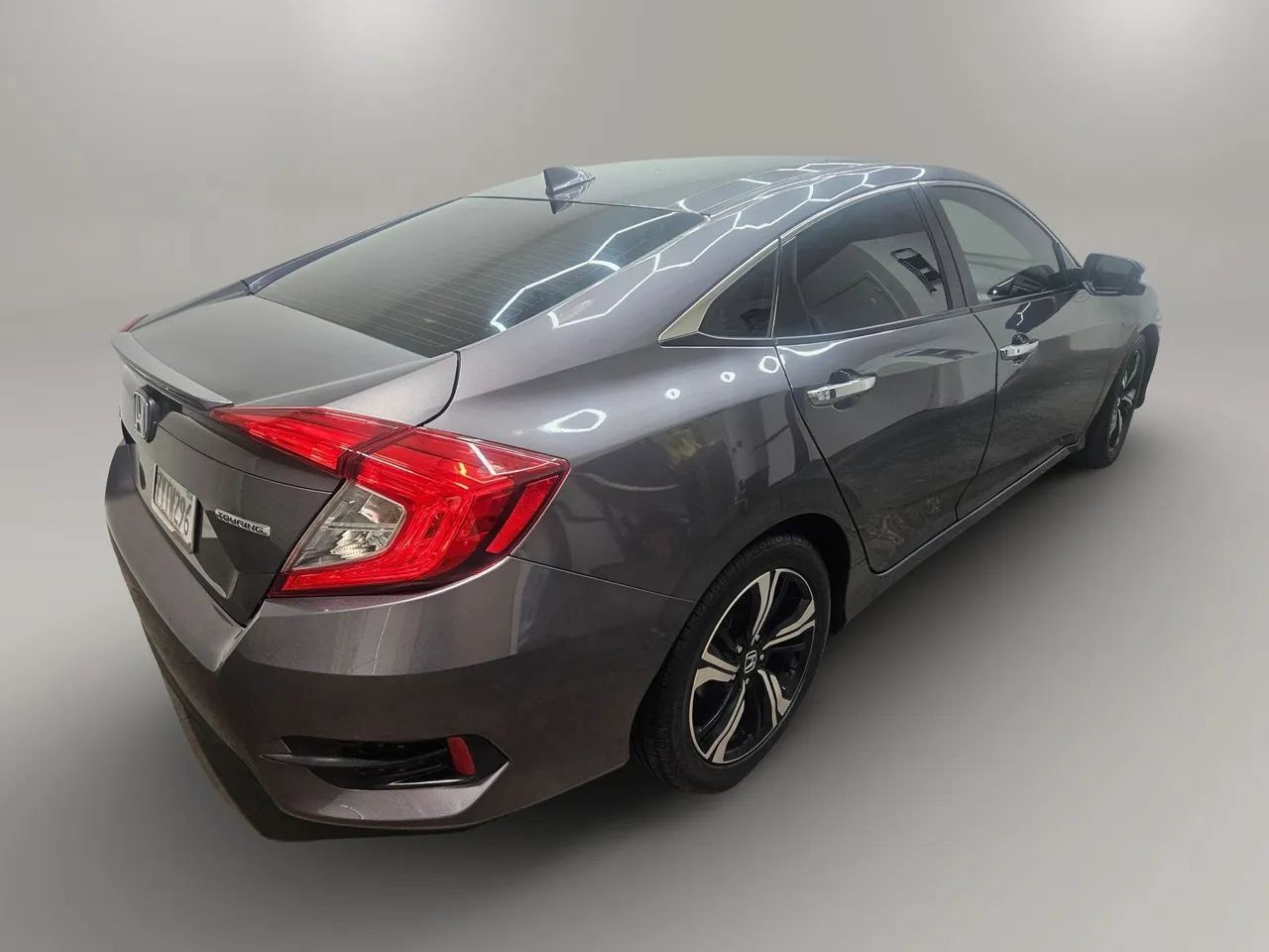 Used 2017 Honda Civic Touring image 4