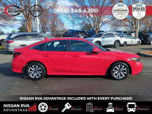 Used 2025 Honda Civic LX image 4