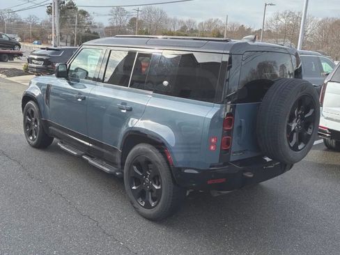 Used 2022 Land Rover Defender 110 X-Dynamic SE image 2